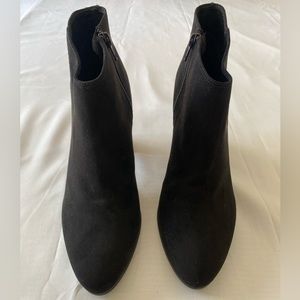 Black heeled booties